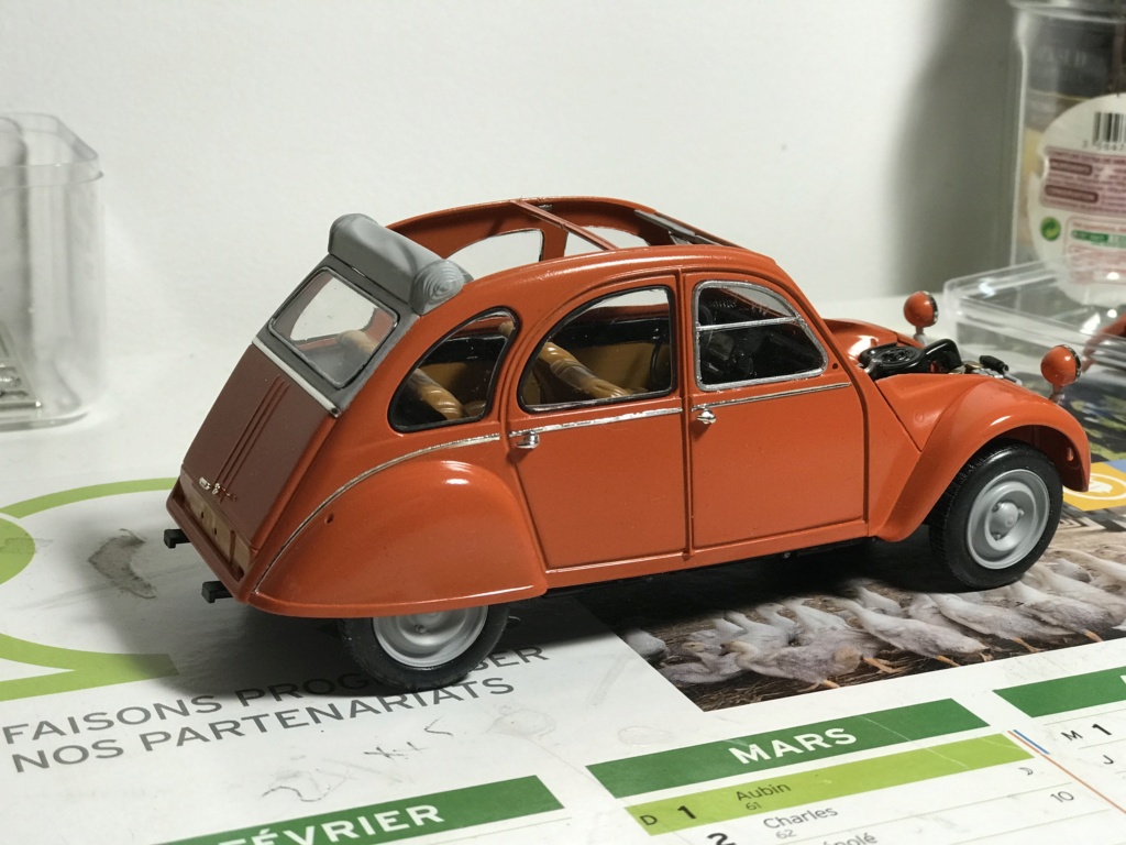 Citroën 2cv Tamiya 1/24 - Page 3 0bc9bd10