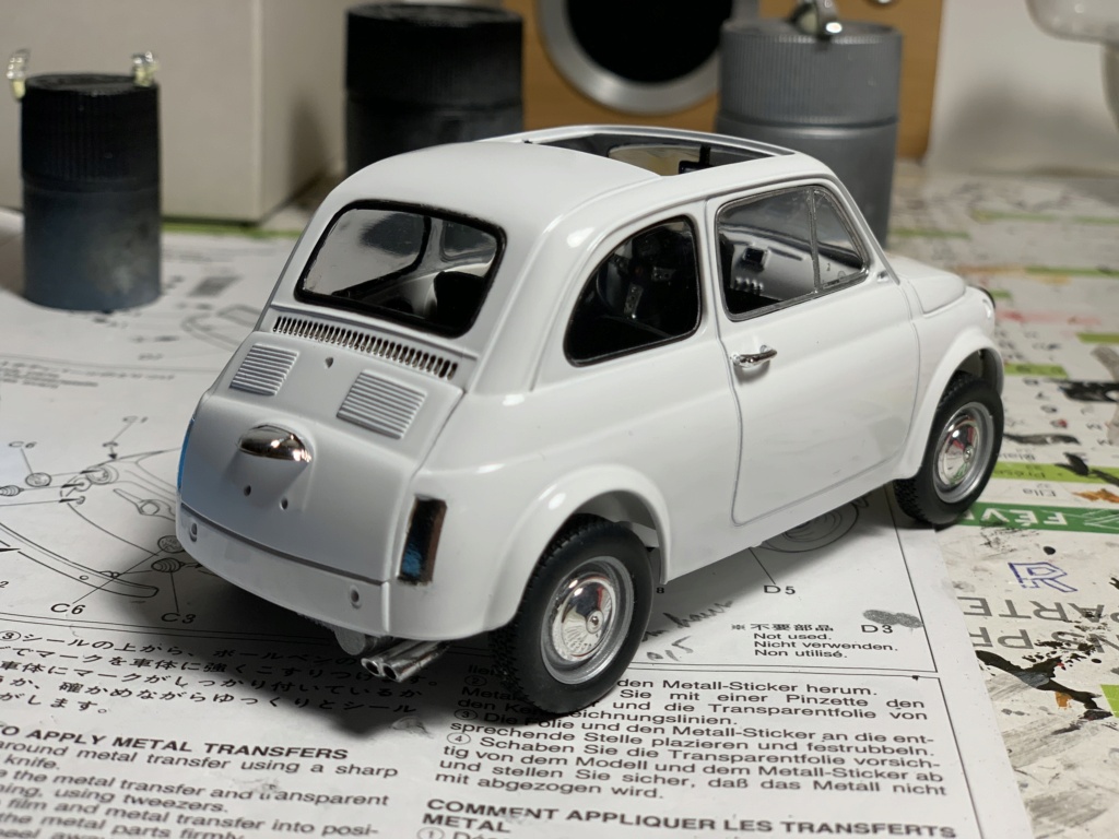 Fiat 500 coursifiée Tamiya 1/24 - Page 3 E6182110