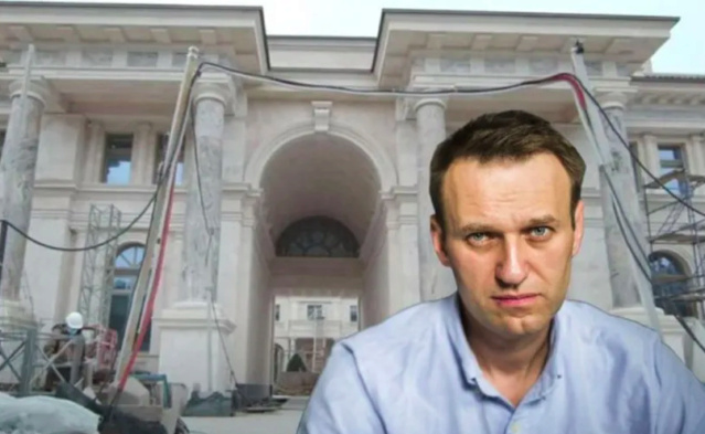 Tapo žinoma kur iš tikro buvo kuriamas Navalno filmas apie "Putino rūmus" (video) Screen10