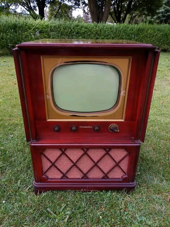 1951 RCA Victor Television 1951_r10