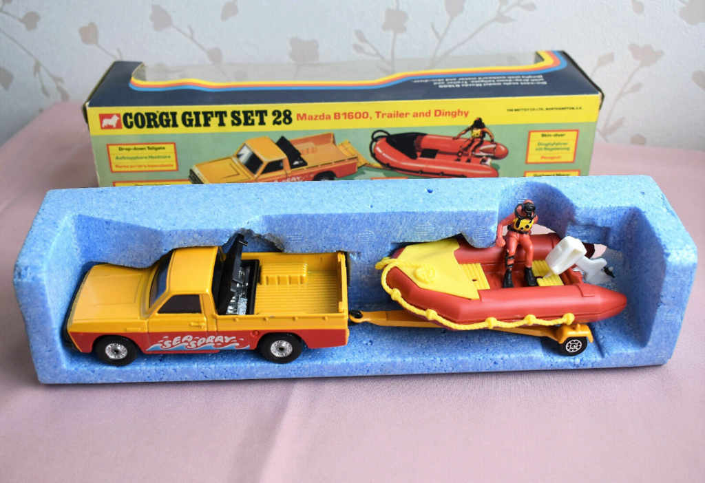 Corgi Toys Gift Set - Page 2 375d3c17