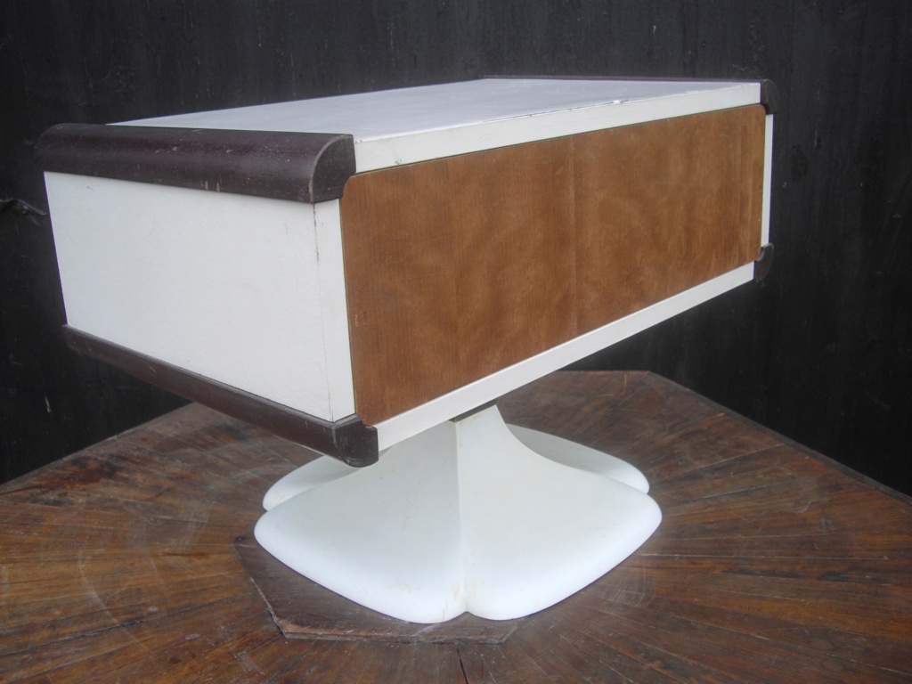 Table de Chevet Gautier années 70 style pop 41735810