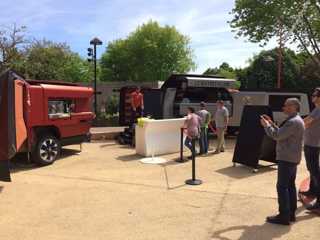 futuroscope - Food court - Food trucks · 2017 Img_1110