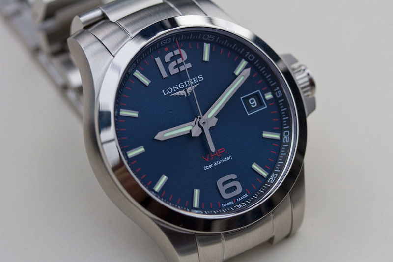 Actu: Longines utilise la non-connexion comme argument de vente (Conquest VHP) Longin10
