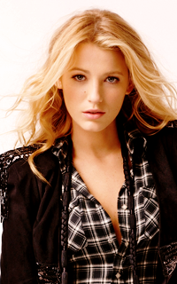 BLAKE LIVELY Sans_251