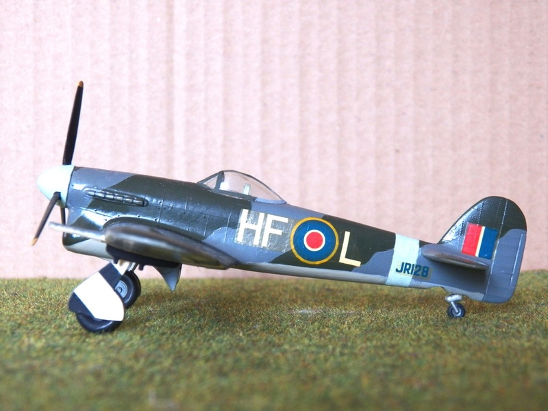  [Airfix] Hawker Typhoon Ib, 1959 Typhoo11