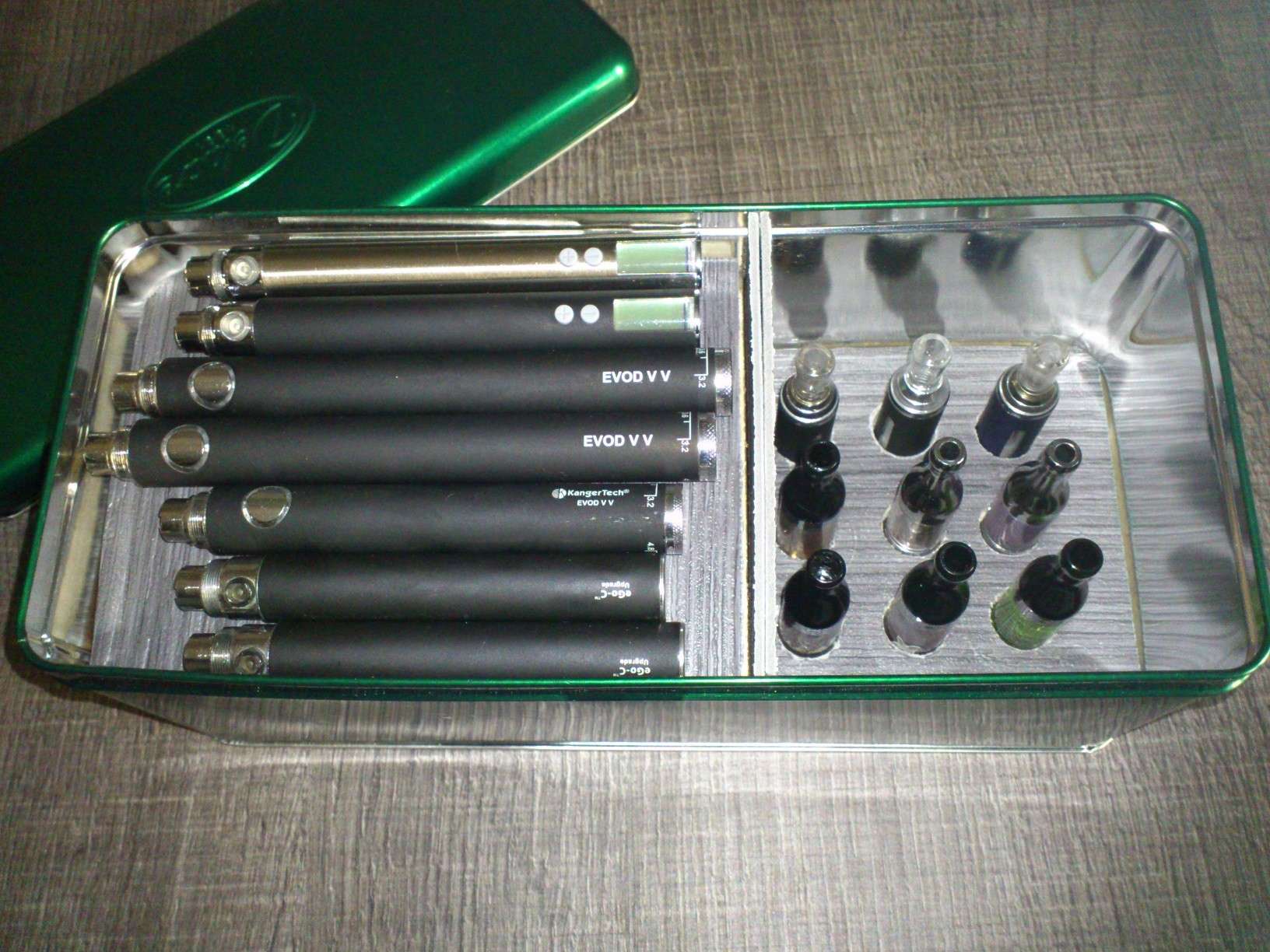 Rangement e-cigarette Dsc_1511
