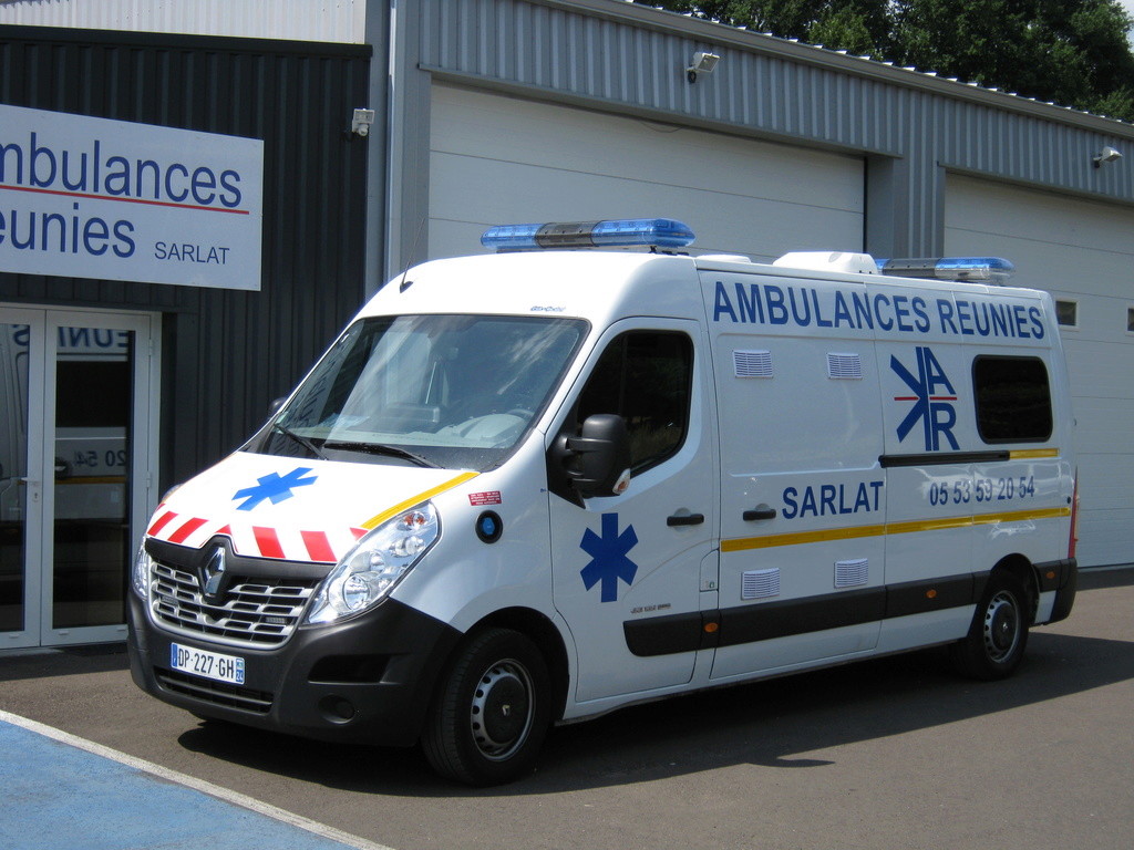 Ambulances privées en France - Page 2 Master16