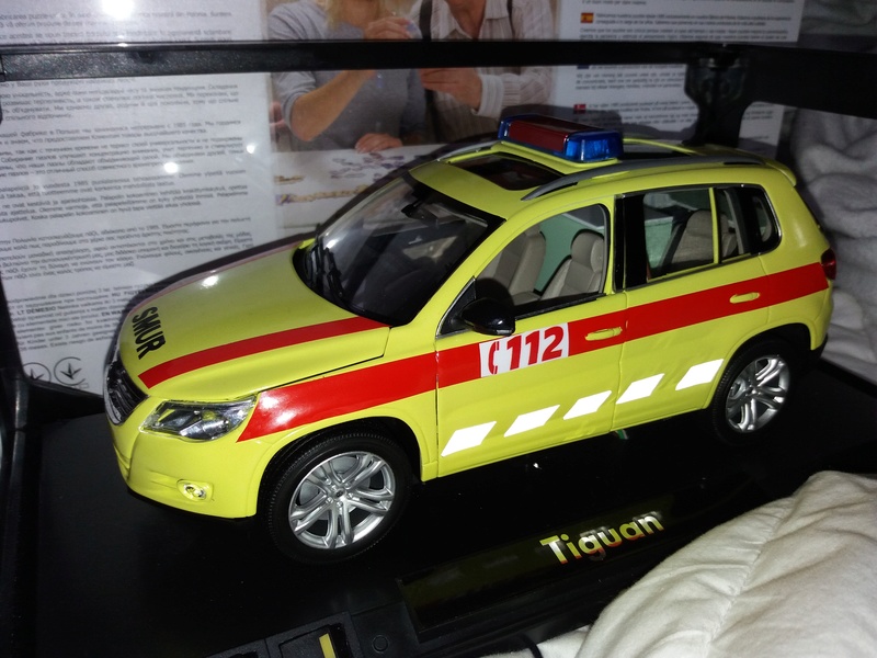 à vendre plusieurs miniatures ambulances smur  20170313