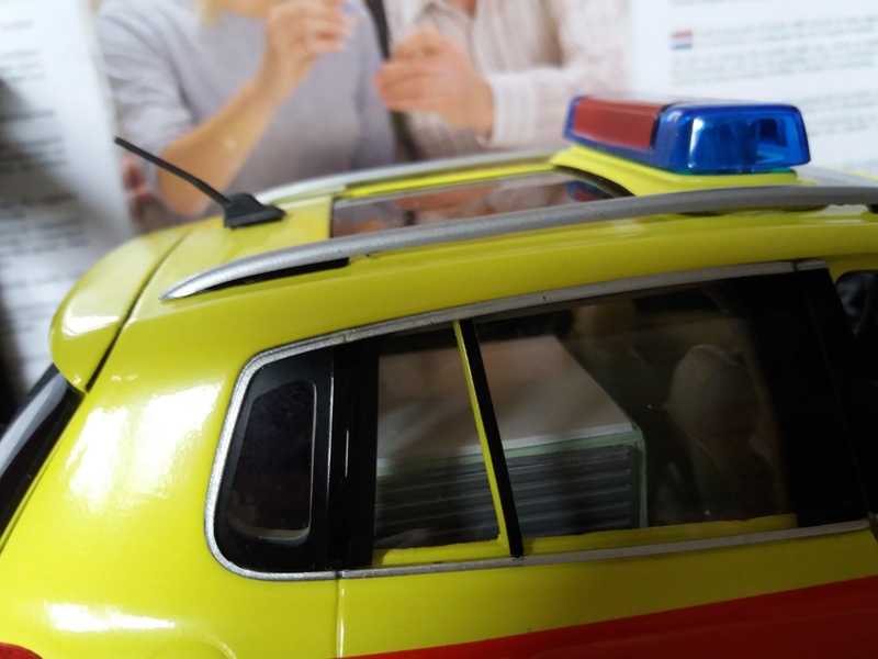 à vendre plusieurs miniatures ambulances smur  20170314