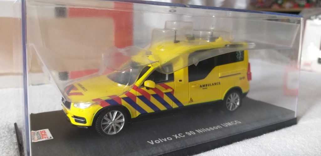 Ambulances néerlandaises au 1/43ème 20190417