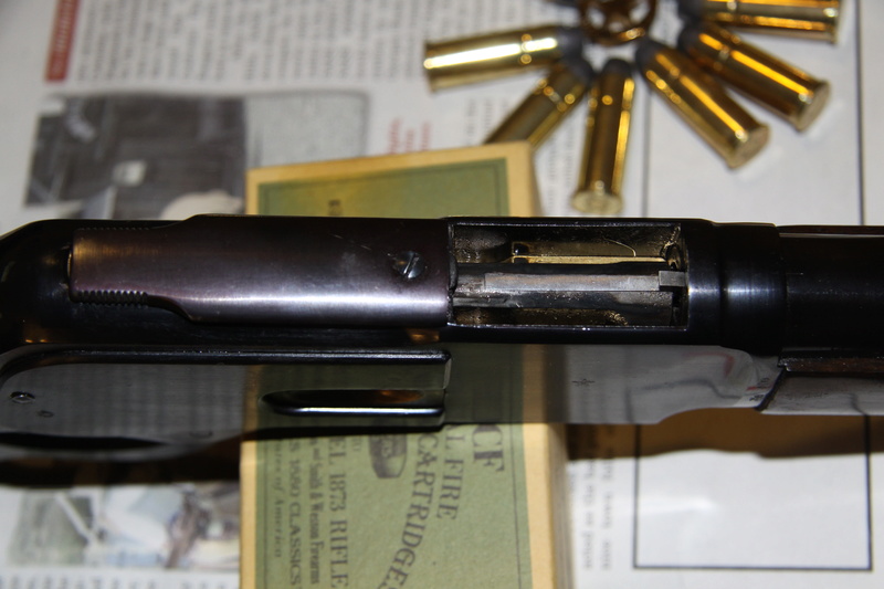 Winchester Model 1873 (illustration avec une copie EUROARMS) Img_0110