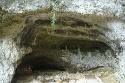 grotte de la Luire - Hôpital lors des combats du Vercors 2qukt110