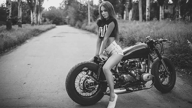 Babes & Bikes - Page 19 18342310