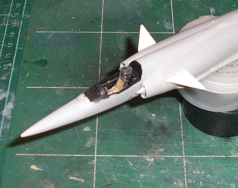 Dassault Mirage III E-X N-G // - 1/72 P1010025