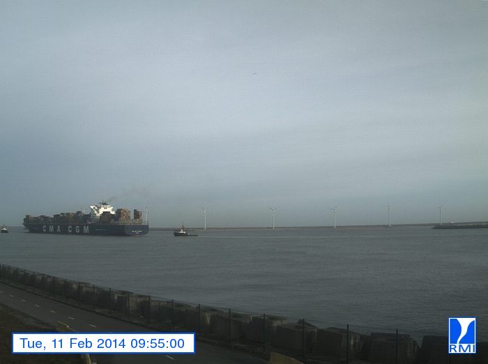 Photos en direct du port de Zeebrugge (webcam) - Page 61 Zeebru27