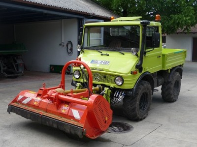 unimog 411 couleur mb-trac ? Unimog10