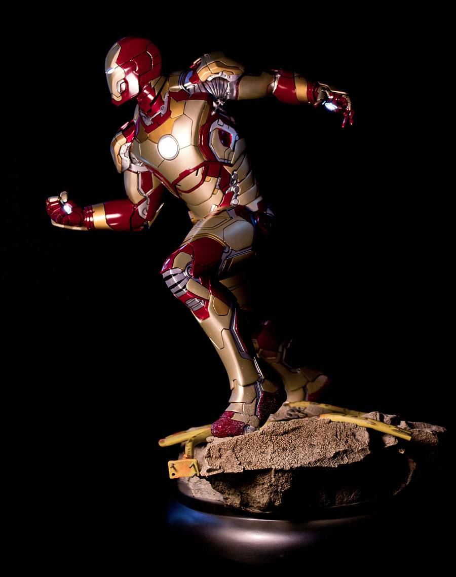 IRON MAN MARK 42 Maquette - Page 9 Dsc_1353