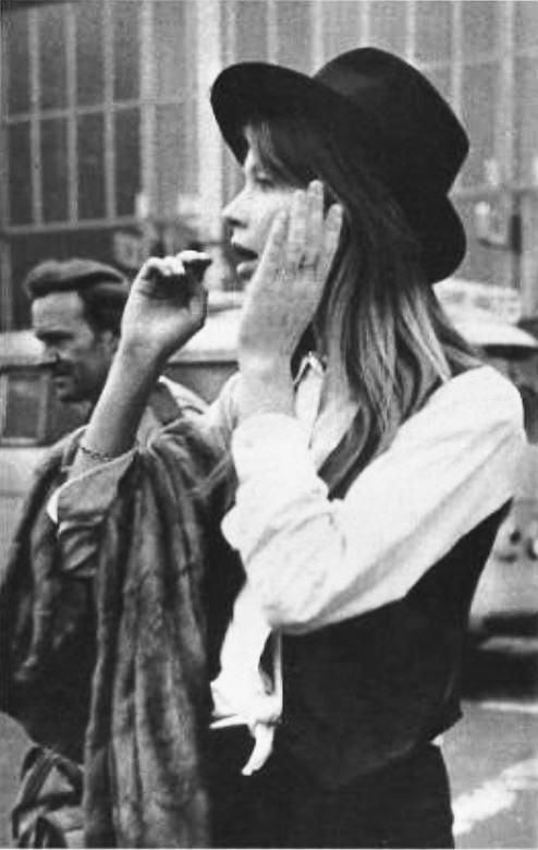 18 mai 1968 - Le 4ème récital au Savoy - Jours de France - Partie 4 Jour_d22