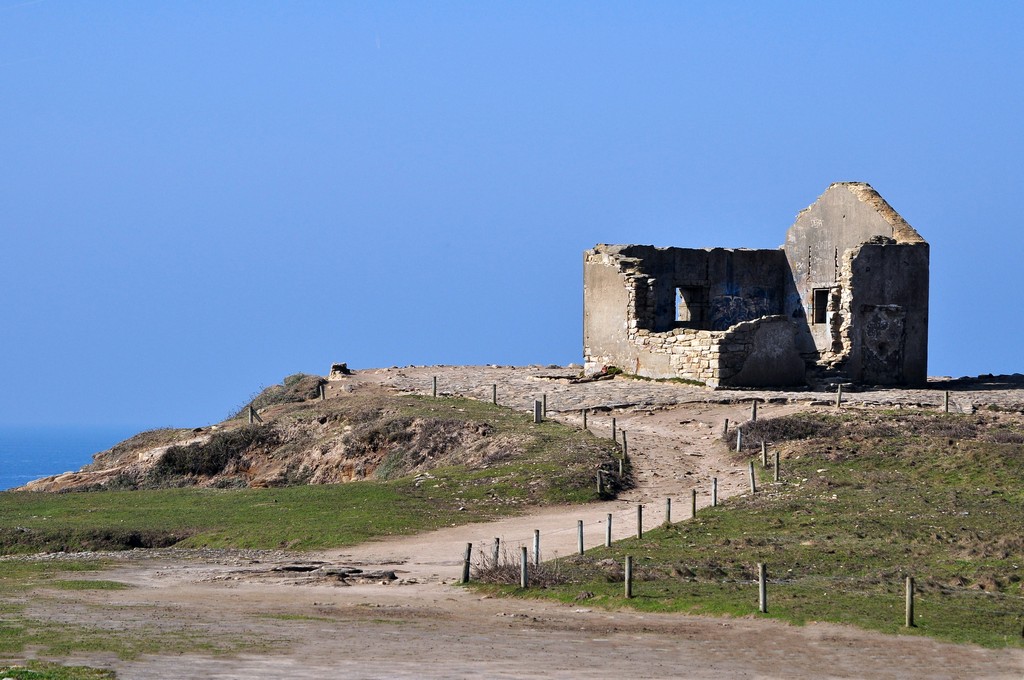 Ruine "maison de douaniers" côte sauvage ! Dsc_0145