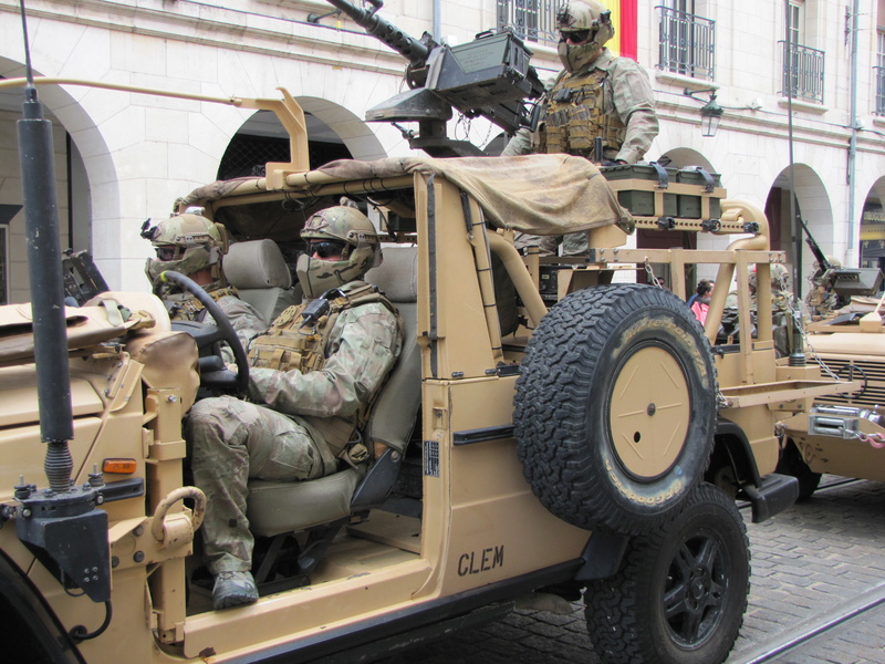 défilé militaire fetes Johaniques Orleans 14 Mai 2017 Orlean27