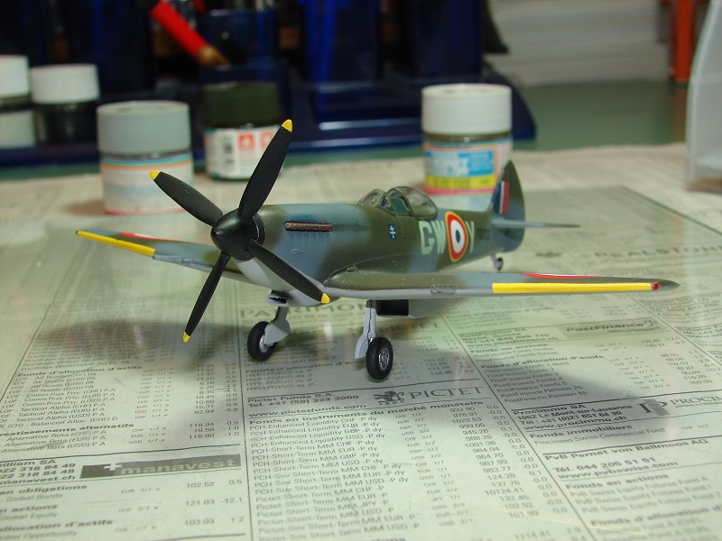 Spitfire Mk XVIe Heller 1/72 (VINTAGE) Dsc02213