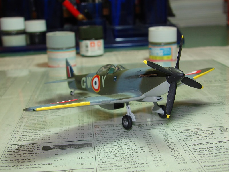 Spitfire Mk XVIe Heller 1/72 (VINTAGE) Dsc02214