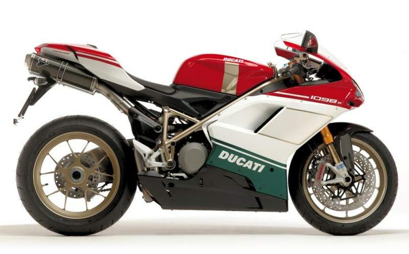 MV agusta F3  - Page 9 Ducati10
