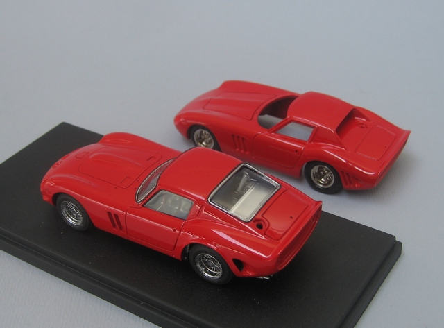 Ferrari 250 GTO 62 et 64 Gto410