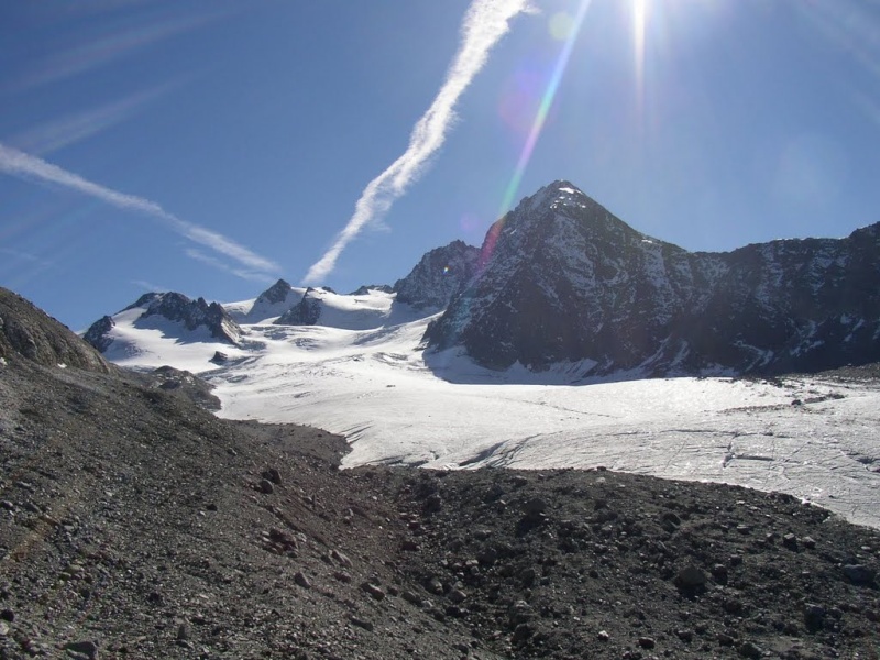 Le glacier de Gébroulaz (Savoie) : une curieuse propriété privée 45031310