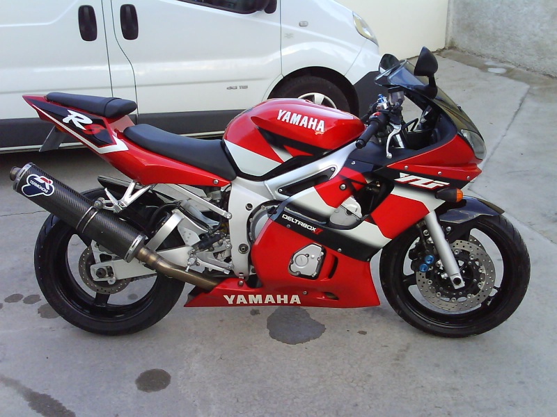 je vend ma r6 Dsc00010