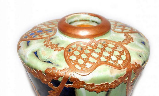 Vase Art Nouveau : Porcelaine et cuivre Captur19
