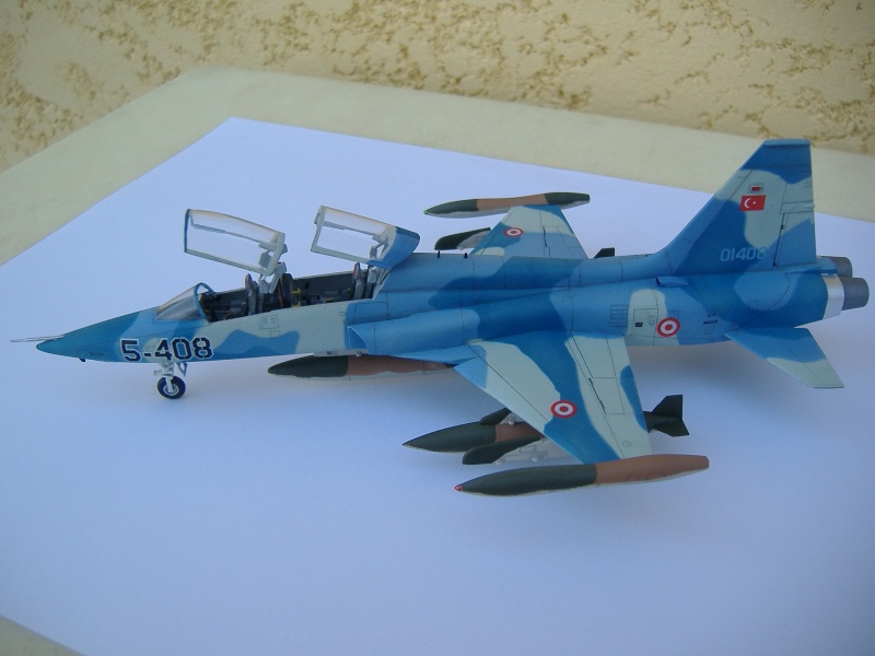 Canadair CRF-5A Freedom Fighter, Esci, 1/72. Fini_110
