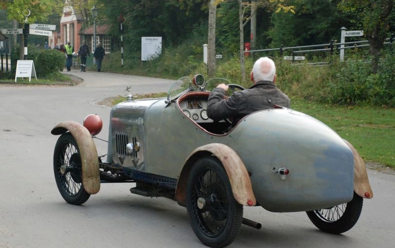 huile - AMILCAR Cyclecar Voiturettes Grand Sport  " CHAPITRE 1 " - Page 28 A110