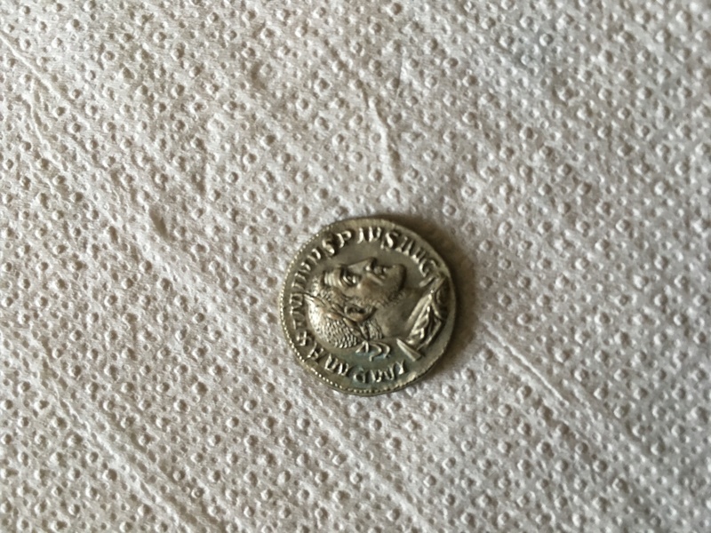 Identification monnaies romaines Img_0245