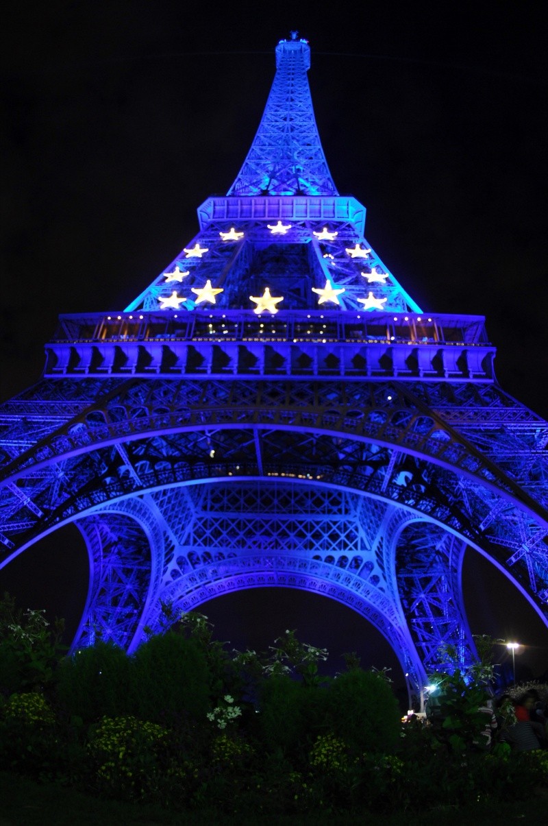 La tour Eiffel bleue, Paris 2008 Dsc_0015