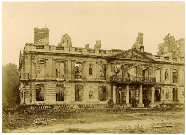 CLOUD - Le château de Saint-Cloud __1010