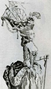 Les coiffures au XVIIIe siècle Coiffu11