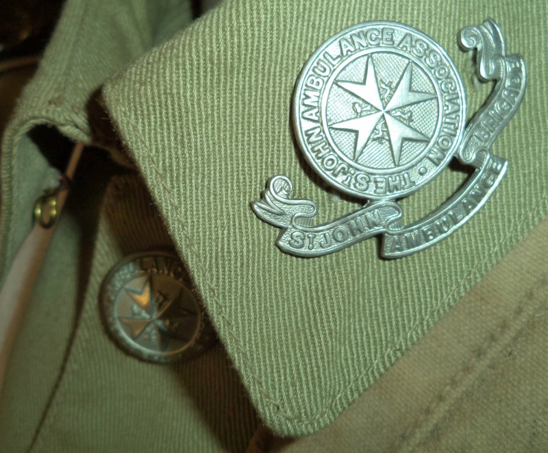 WW2 , Canadian St-John ambulance brigade 1941 museum piece. Kgrhqr10