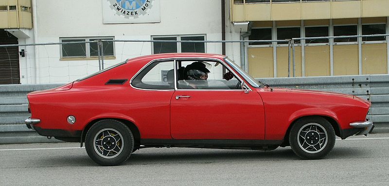 Criador do Opel Tigra 800px-10