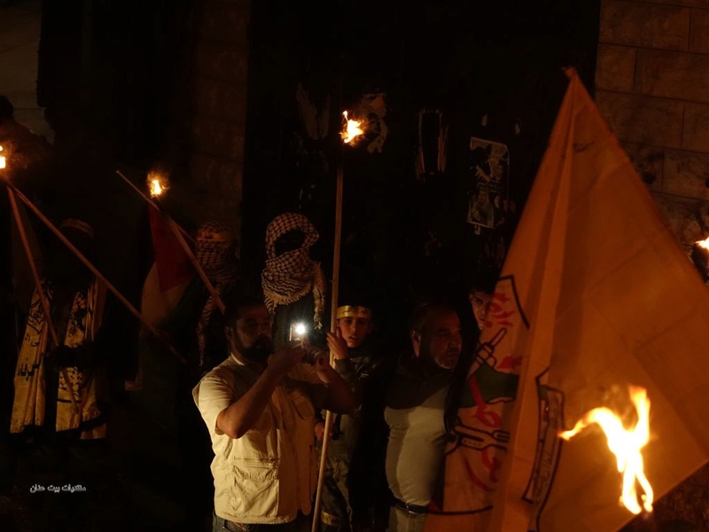 فعالية تضامنية مع الاسرى المضربين عن الطعام اقامتها حركة التحرير الوطني الفلسطيني ( فتح ) في بيت عنان _dsc5235
