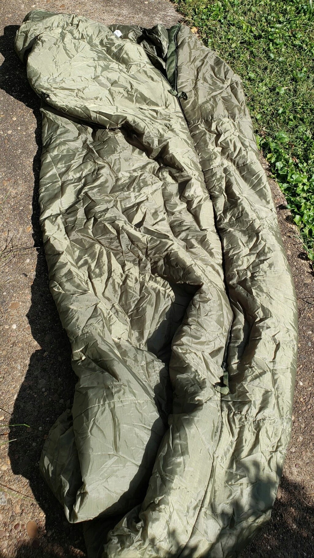 Afghan National Army Sleeping Bag and Stuff Sack Sleepi10