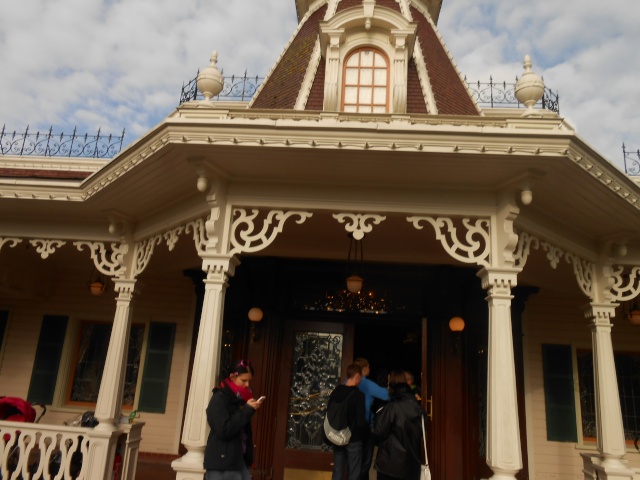 TR séjour inoubliable à Disneyland Paris - Sequoia Lodge (Golden Forest Club) - du 11/06/13 au 14/06/13 [Episode 11 - partie 3 postée le 14/12/13 - TR FINI !!] - Page 24 Dscn2212