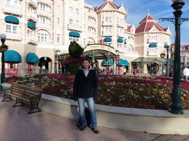 TR séjour magique & topissime à Disneyland Paris - Sequoia Lodge (GFC) - du 17/12/13 au 20/12/13 [Saison 3 Terminée - Épisode 11 – Épisode final !  posté le 25/11/2014 !] - Page 2 P1000420