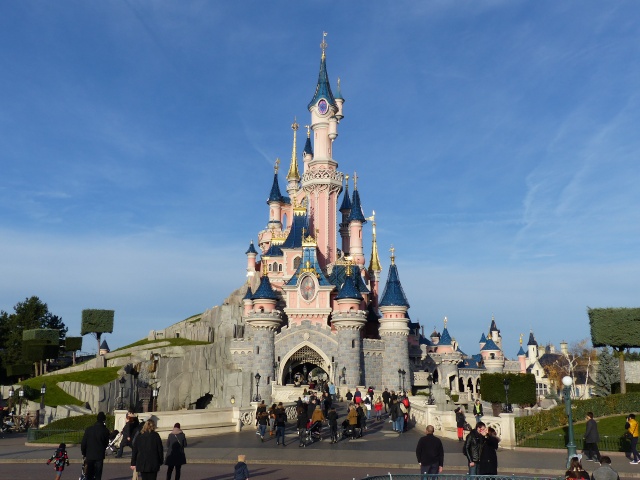 TR séjour magique & topissime à Disneyland Paris - Sequoia Lodge (GFC) - du 17/12/13 au 20/12/13 [Saison 3 Terminée - Épisode 11 – Épisode final !  posté le 25/11/2014 !] - Page 3 P1000440