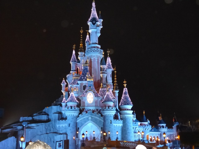 TR séjour magique & topissime à Disneyland Paris - Sequoia Lodge (GFC) - du 17/12/13 au 20/12/13 [Saison 3 Terminée - Épisode 11 – Épisode final !  posté le 25/11/2014 !] - Page 10 P1000828