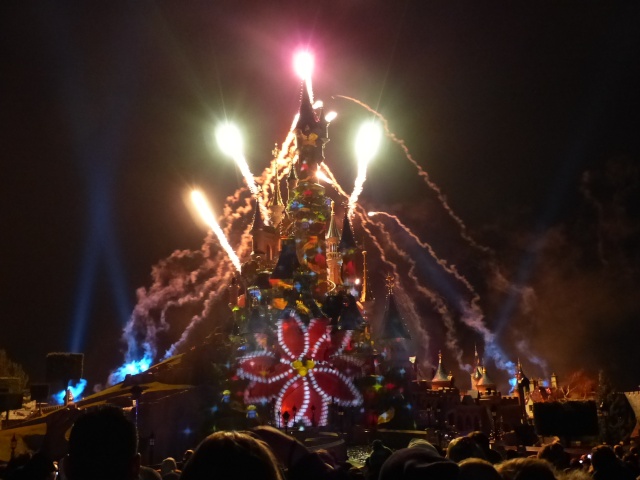 TR séjour magique & topissime à Disneyland Paris - Sequoia Lodge (GFC) - du 17/12/13 au 20/12/13 [Saison 3 Terminée - Épisode 11 – Épisode final !  posté le 25/11/2014 !] - Page 10 P1000845