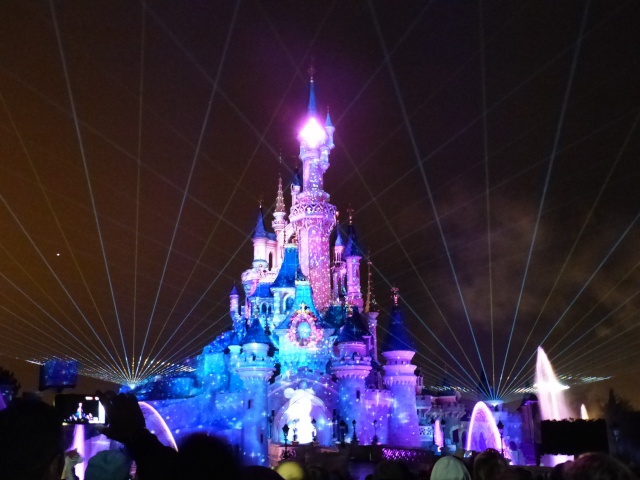 TR séjour magique & topissime à Disneyland Paris - Sequoia Lodge (GFC) - du 17/12/13 au 20/12/13 [Saison 3 Terminée - Épisode 11 – Épisode final !  posté le 25/11/2014 !] - Page 10 P1000847