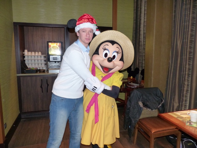 TR séjour magique & topissime à Disneyland Paris - Sequoia Lodge (GFC) - du 17/12/13 au 20/12/13 [Saison 3 Terminée - Épisode 11 – Épisode final !  posté le 25/11/2014 !] - Page 12 P1000956