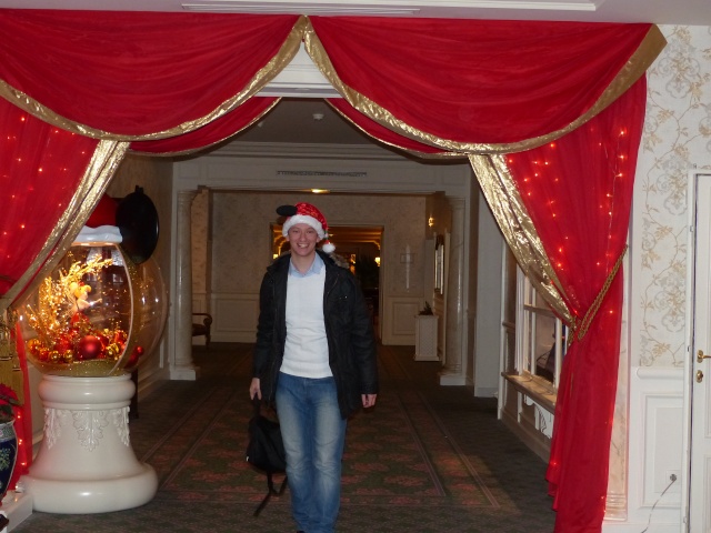 TR séjour magique & topissime à Disneyland Paris - Sequoia Lodge (GFC) - du 17/12/13 au 20/12/13 [Saison 3 Terminée - Épisode 11 – Épisode final !  posté le 25/11/2014 !] - Page 17 P1010423